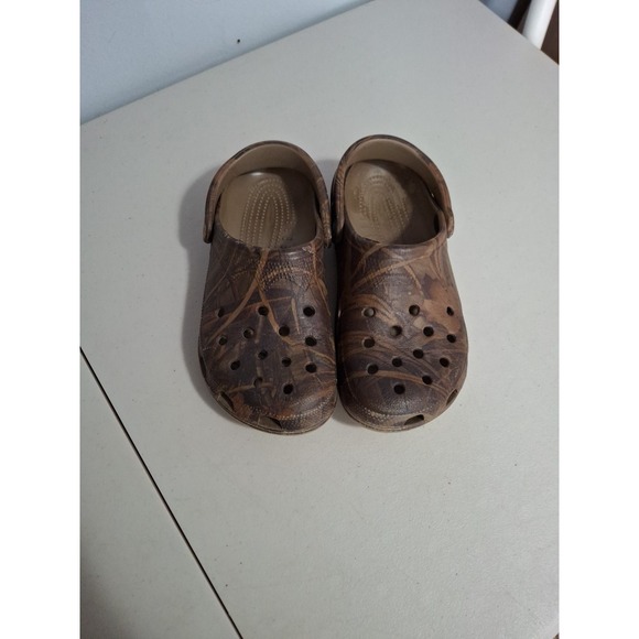CROCS Shoes - Crocs Camo Clogs Size Men 4-6 Women 6-7